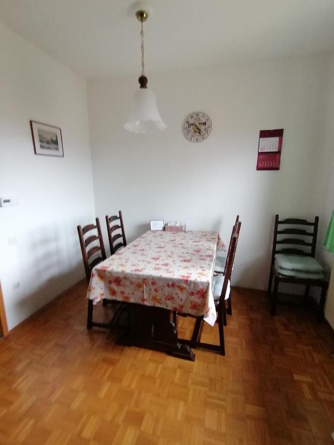 Apartmaji Karbic Postojna Exterior foto