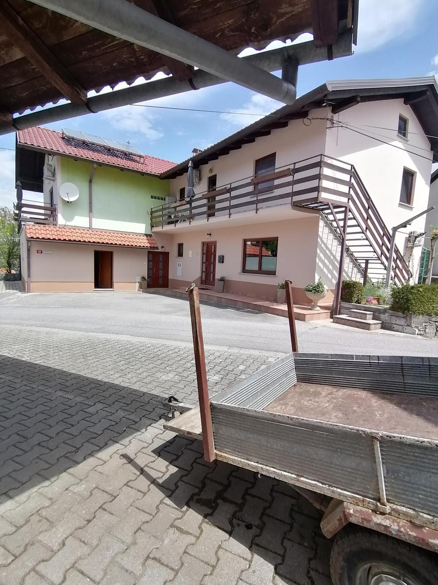Apartmaji Karbic Postojna Exterior foto