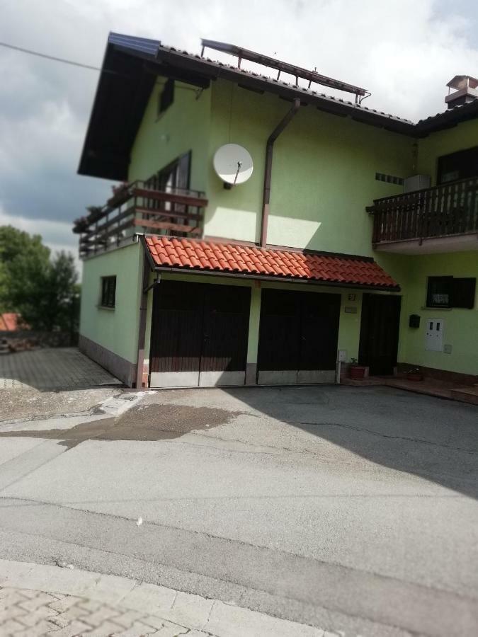 Apartmaji Karbic Postojna Exterior foto